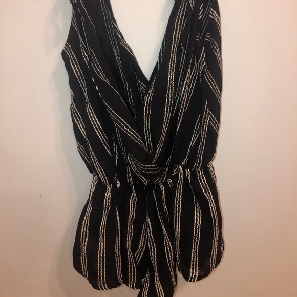 NWOT Beach Riot Black and White Romper - Picture 2 of 4